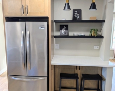 7314 W 115th Street - Photo Thumbnail 3