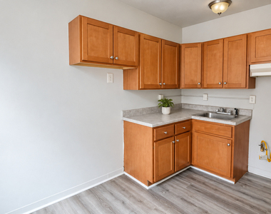 1635 W Morse Avenue - Photo Thumbnail 5