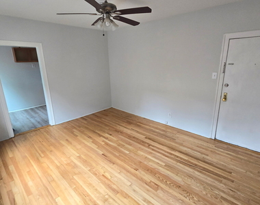 1635 W Morse Avenue - Photo Thumbnail 2