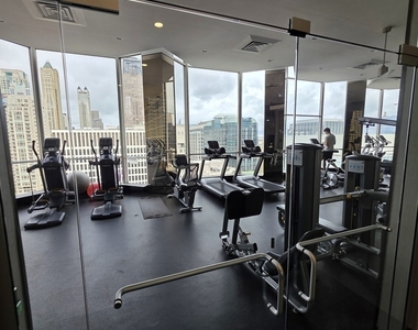 535 N Michigan Avenue - Photo Thumbnail 13