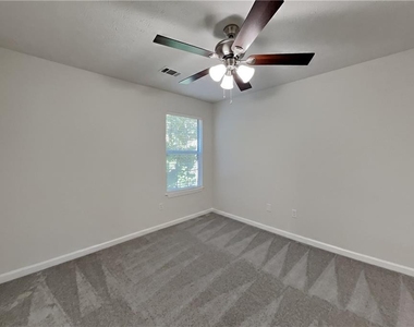 706 Coventry Township Lane - Photo Thumbnail 12