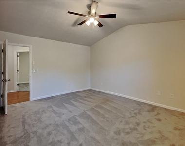 706 Coventry Township Lane - Photo Thumbnail 7