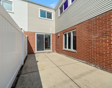 9065 W Oaks Avenue - Photo Thumbnail 23