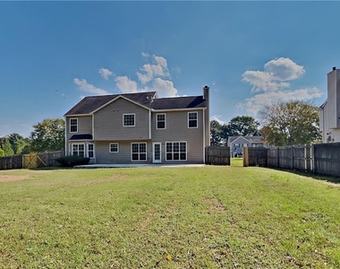 496 Highpoint Crossing - Photo Thumbnail 17
