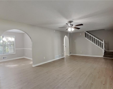 1085 Crystal Water Drive - Photo Thumbnail 2