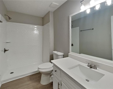 1085 Crystal Water Drive - Photo Thumbnail 13