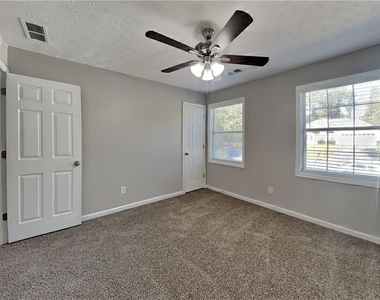 1085 Crystal Water Drive - Photo Thumbnail 11