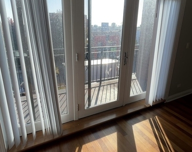 7162 W Grand Avenue - Photo Thumbnail 4