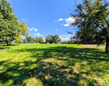 21 E Romeo Road - Photo Thumbnail 4