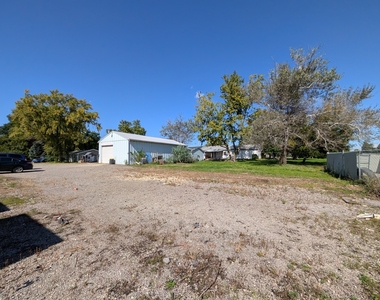 21 E Romeo Road - Photo Thumbnail 43
