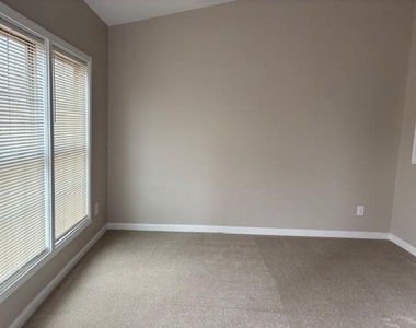 4079 Abbotts Bridge Road - Photo Thumbnail 4