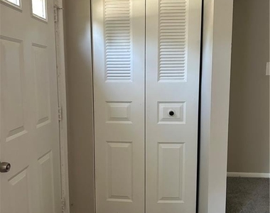 2471 Lehaven Drive - Photo Thumbnail 6