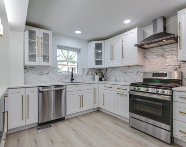 2272 Asbury Road - Photo Thumbnail 12