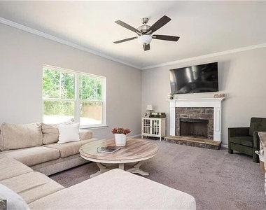 397 Belmont Lane - Photo Thumbnail 5