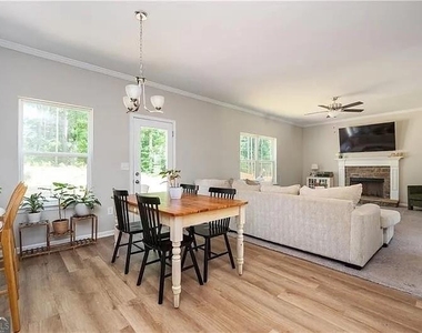 397 Belmont Lane - Photo Thumbnail 4