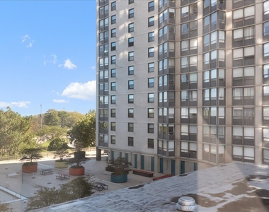 5701 N Sheridan Road - Photo Thumbnail 11
