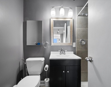 5701 N Sheridan Road - Photo Thumbnail 9