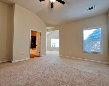 4925 Hastings Terrace - Photo Thumbnail 7