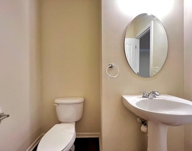 4925 Hastings Terrace - Photo Thumbnail 6