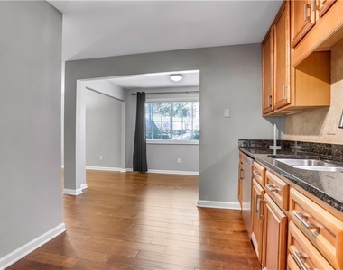 1468 Briarwood Road Ne - Photo Thumbnail 11