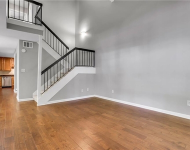 1468 Briarwood Road Ne - Photo Thumbnail 5