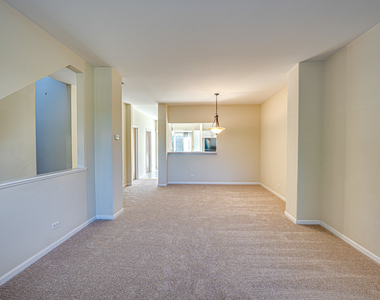 2185 Daybreak Drive - Photo Thumbnail 3