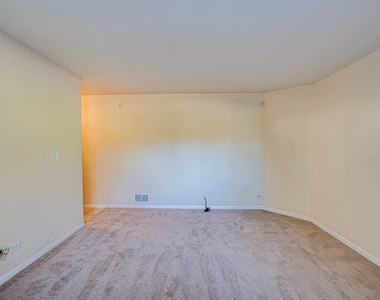 2185 Daybreak Drive - Photo Thumbnail 17