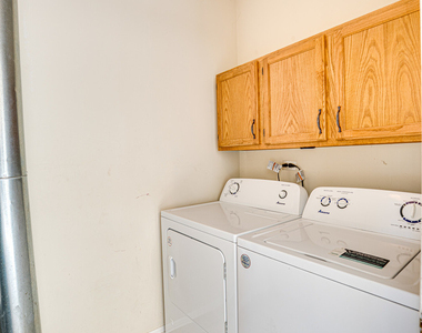 2185 Daybreak Drive - Photo Thumbnail 6