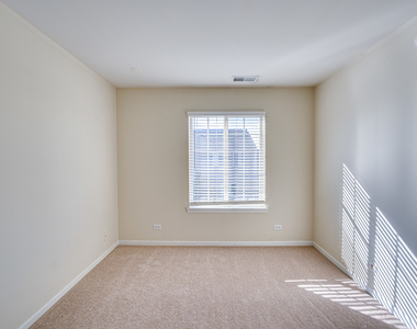 2185 Daybreak Drive - Photo Thumbnail 8