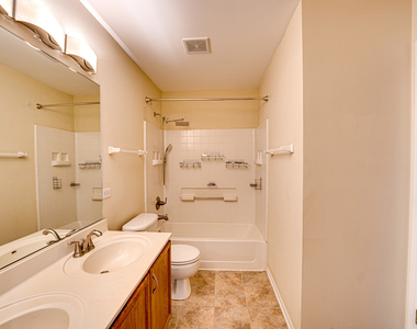 2185 Daybreak Drive - Photo Thumbnail 12