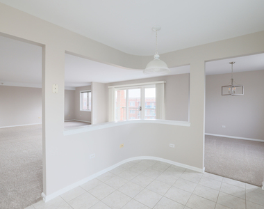 675 Pearson Street - Photo Thumbnail 4