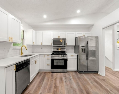 2290 Wilkins Cove - Photo Thumbnail 2