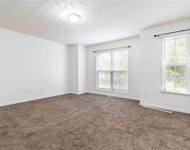 3009 Waldrop Circle - Photo Thumbnail 10
