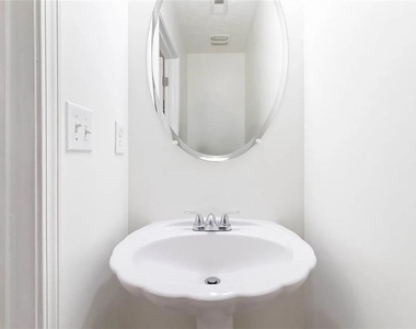 3009 Waldrop Circle - Photo Thumbnail 16