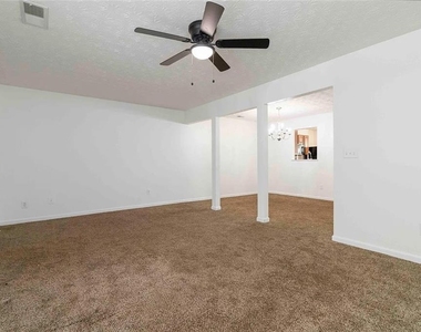 3009 Waldrop Circle - Photo Thumbnail 2