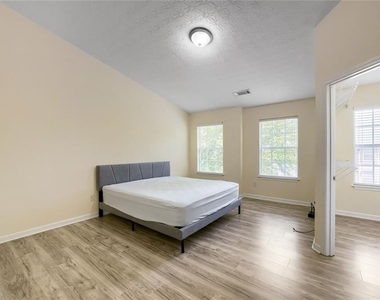 2914 Vining Ridge Terrace - Photo Thumbnail 16