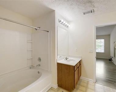 2914 Vining Ridge Terrace - Photo Thumbnail 19