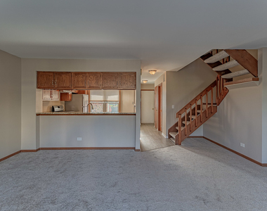 279 University Lane - Photo Thumbnail 4
