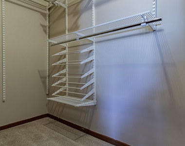 279 University Lane - Photo Thumbnail 14