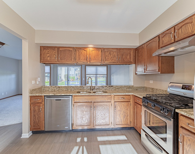 279 University Lane - Photo Thumbnail 7