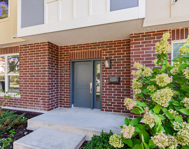 8127 Floral Avenue - Photo Thumbnail 1
