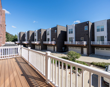 8127 Floral Avenue - Photo Thumbnail 24