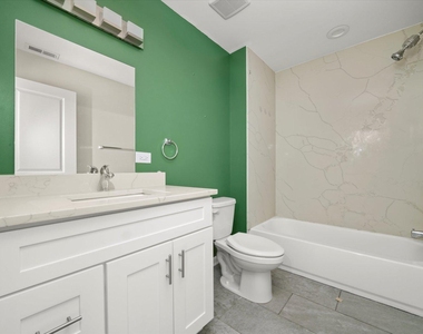 6837 W 95th Street - Photo Thumbnail 12