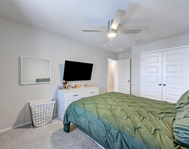 155 Honey Oak Lane - Photo Thumbnail 23