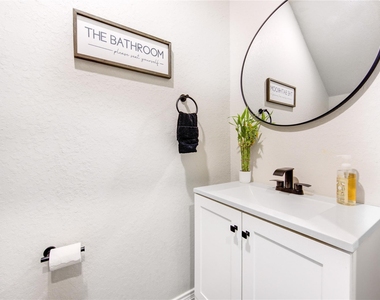 155 Honey Oak Lane - Photo Thumbnail 11