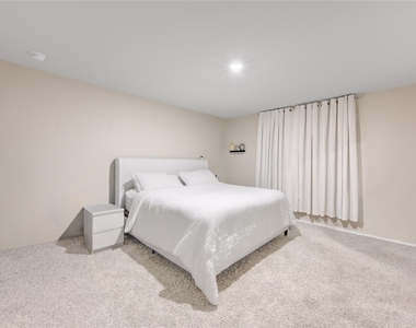 155 Honey Oak Lane - Photo Thumbnail 15