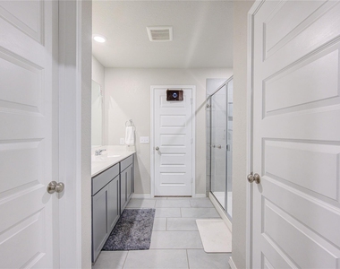 155 Honey Oak Lane - Photo Thumbnail 20