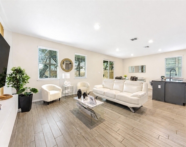 155 Honey Oak Lane - Photo Thumbnail 27