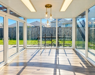 7823 Laurel Elm Court - Photo Thumbnail 5