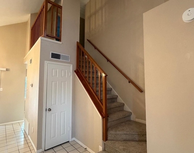 10103 Ash Fork Drive - Photo Thumbnail 14